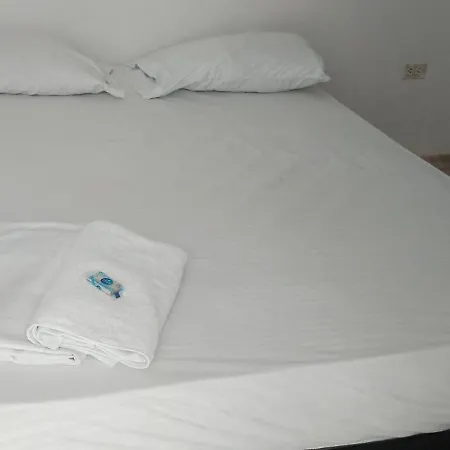 Hotel Rio Mar *